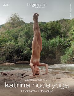 Katrina nøgen yoga