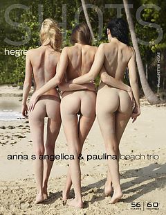 Anna S., Angelica, Paulina trio sur la plage