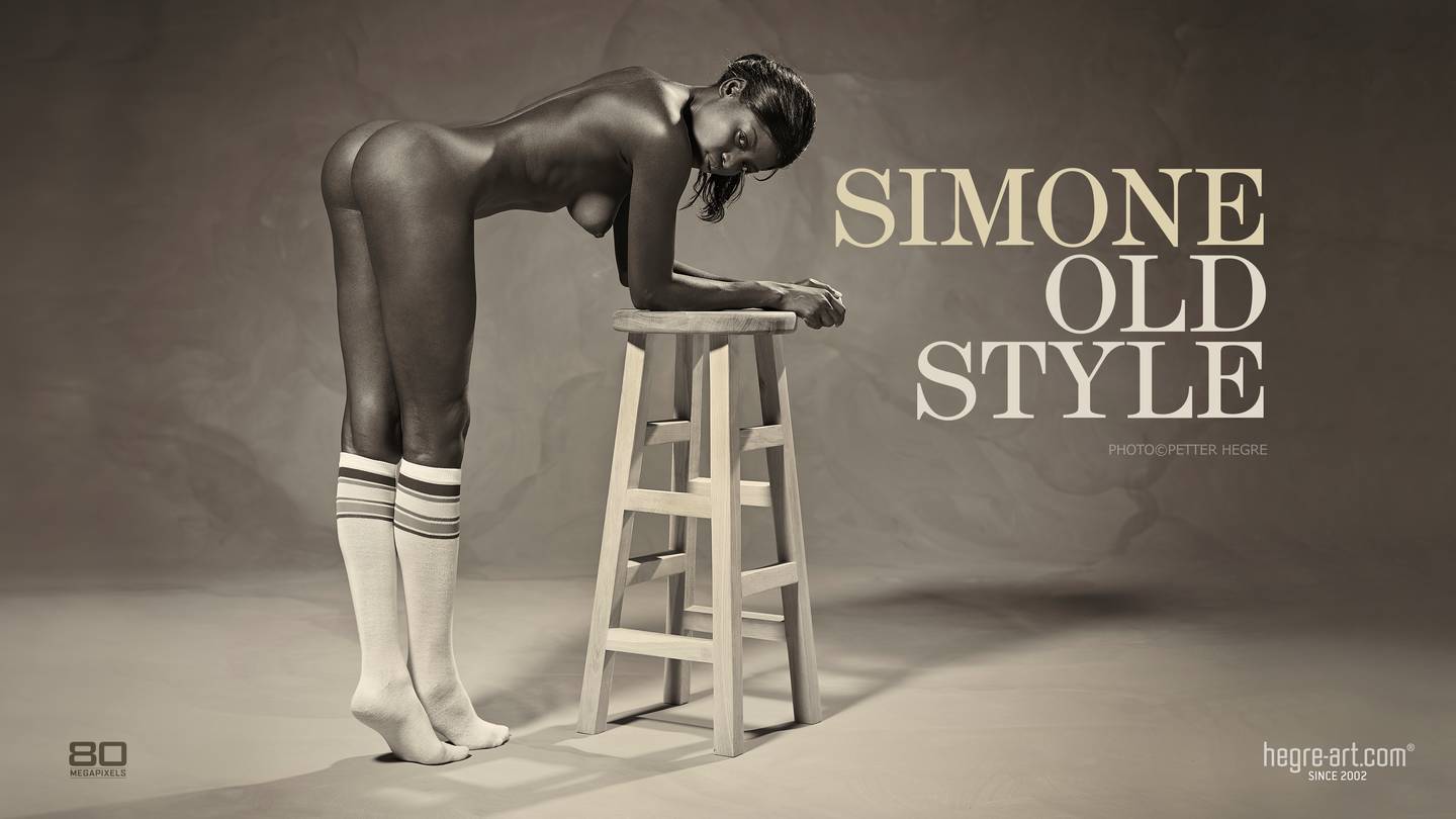 Simone old style